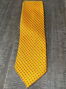 Giorgio Armani 100% Silk Yellow Tie